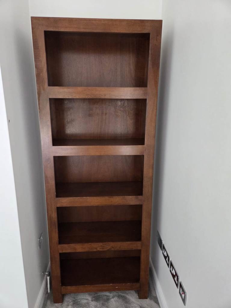 Wooden Bookshelf / Storage Unit – Good Condition