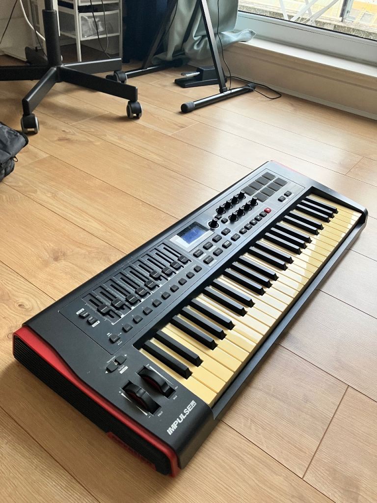 Novation Impulse 49 MIDI Keyboard Controller with Carry Bag
