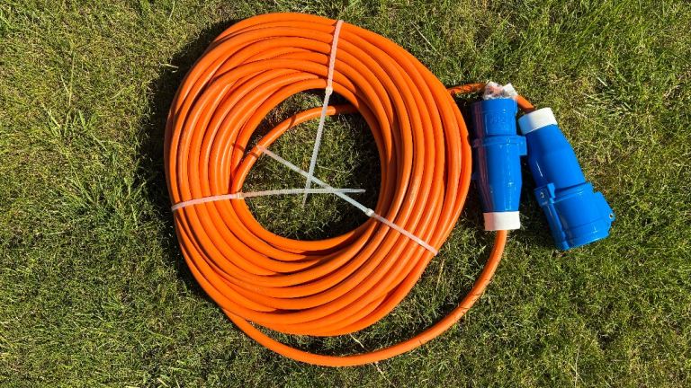 25m Caravan/Motorhome Extension Cable (unused)