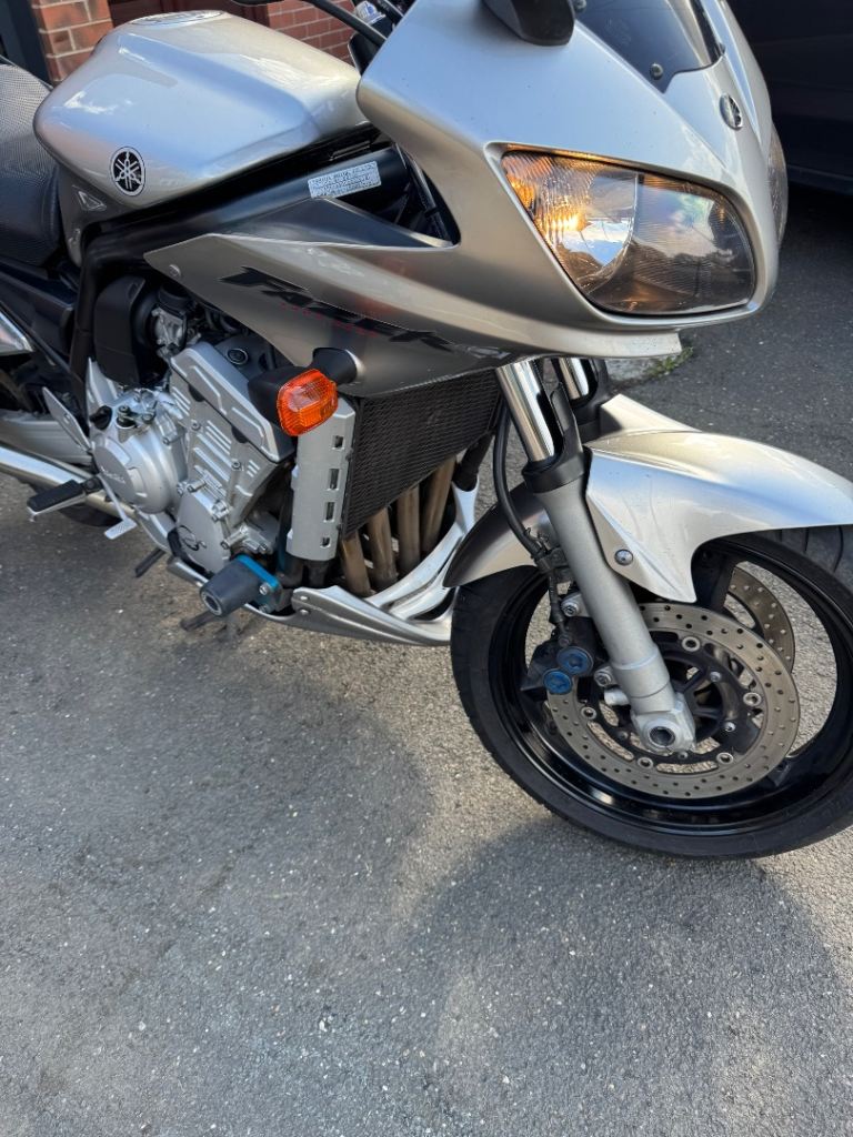 Yamaha, FZS, 2004, 998 (cc)