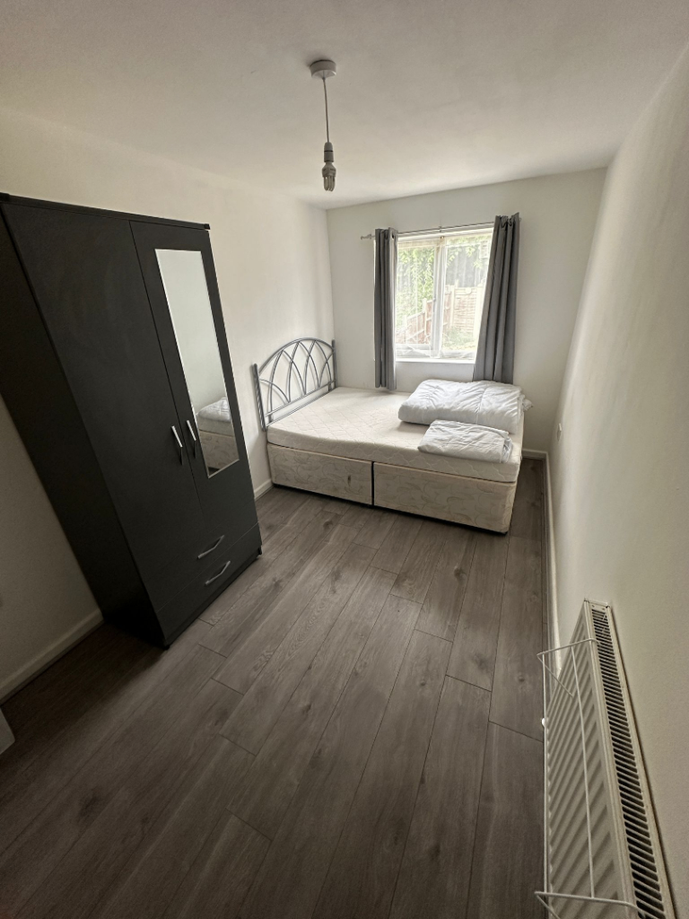 Spacious and Cosy Double Rooms for Rent in - B67 7BA