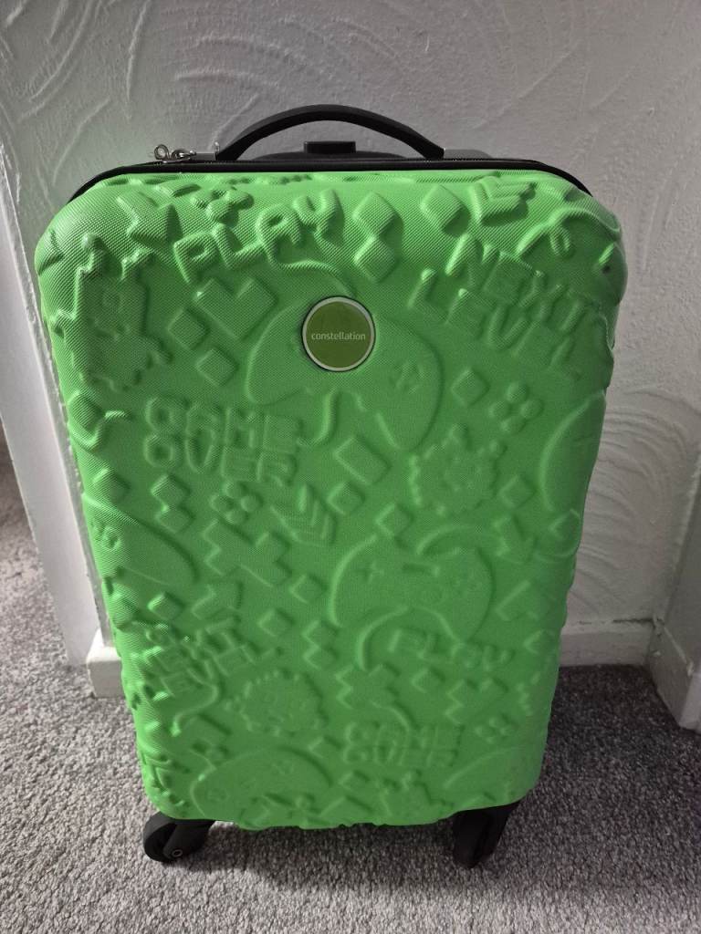 Gaming suit case