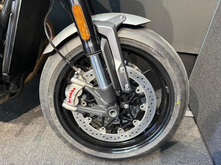 Triumph Speed Twin 1299 Motorcycle Red