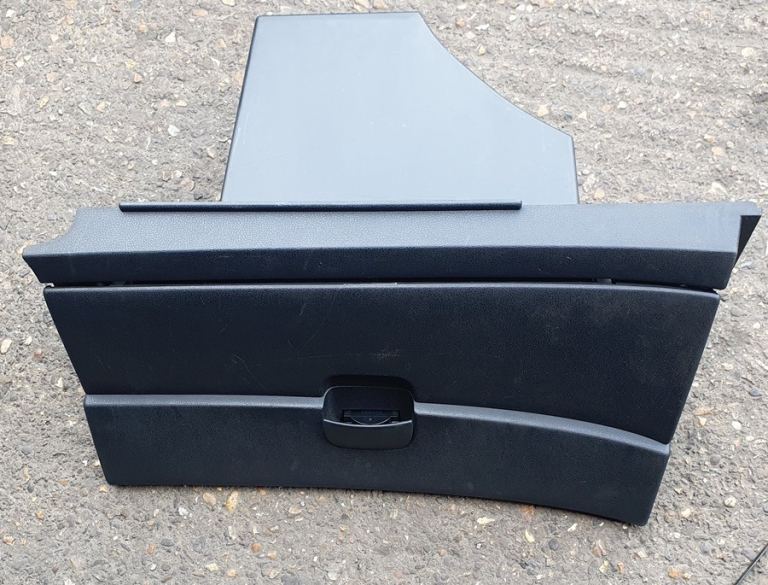 Nissan Qashqai Mk1 Glove Box 2009