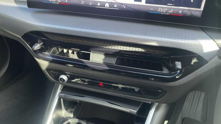 2025 BMW 3 Series 330e 22.3 kWh M Sport 4dr Step Auto Saloon Plug-In Hy Automatic