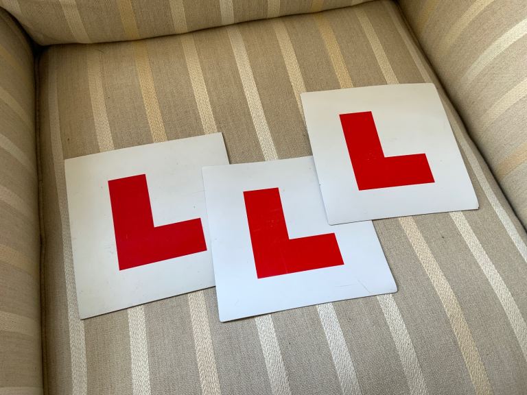 Magnetic L plates x 3