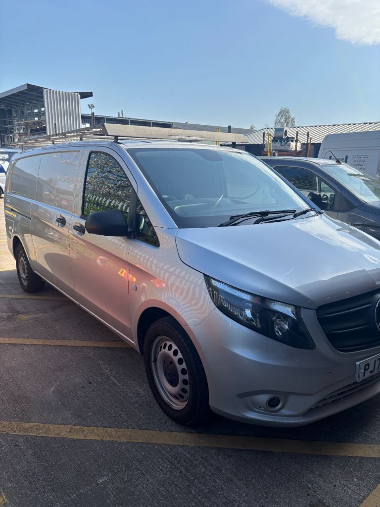 Mercedes Vito 114CDI 2.0 Manual FSH 4 Keys