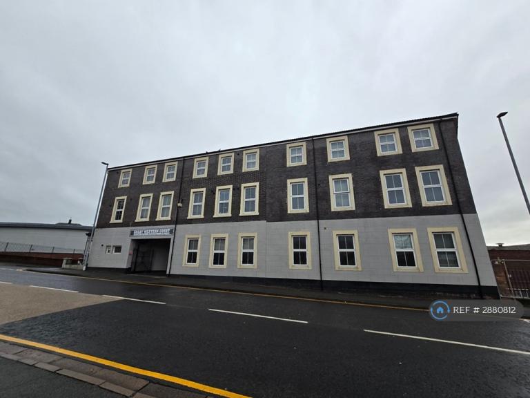 1 bedroom flat in Shrub Hill Road, Worcester, WR4 (1 bed) (#2880812)