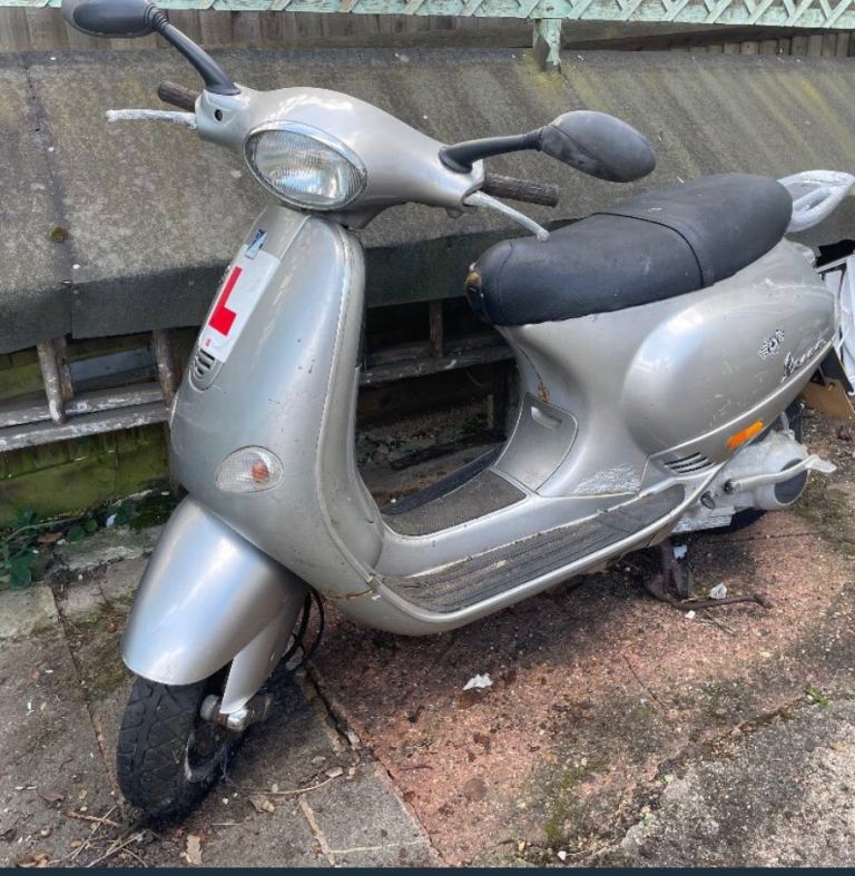 Piaggio, VESPA, 2000, 124 (cc)