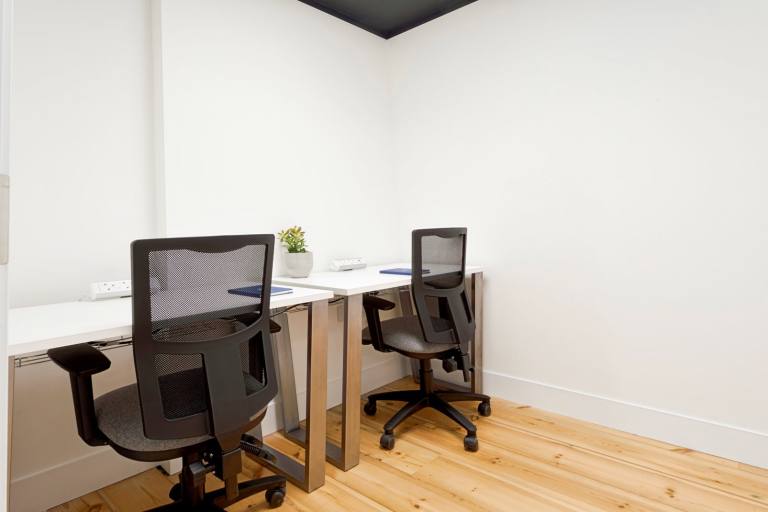 London - SW6 1EL \ Flexible Small Office Space for Rent
