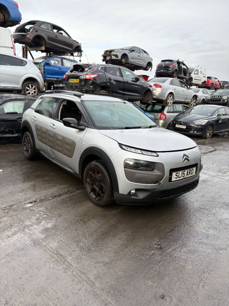 2015 Citroen C4 Cactus 1.6 Diesel 5 Speed Manual Breaking