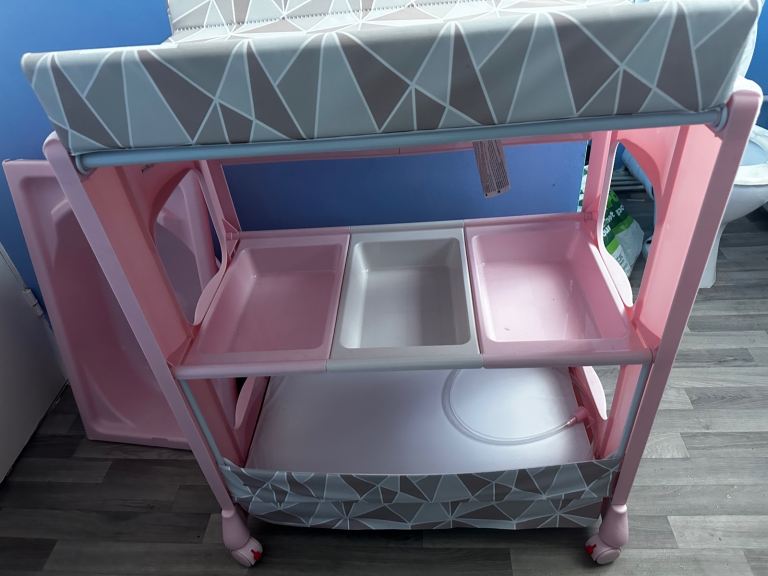 Changing Unit with Bath