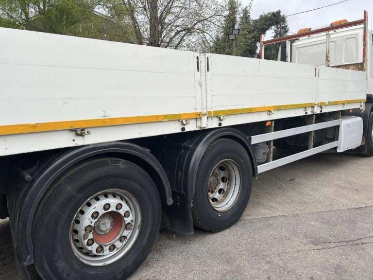 2015 DAF CF-370 6X2 CRANE VEHICLE