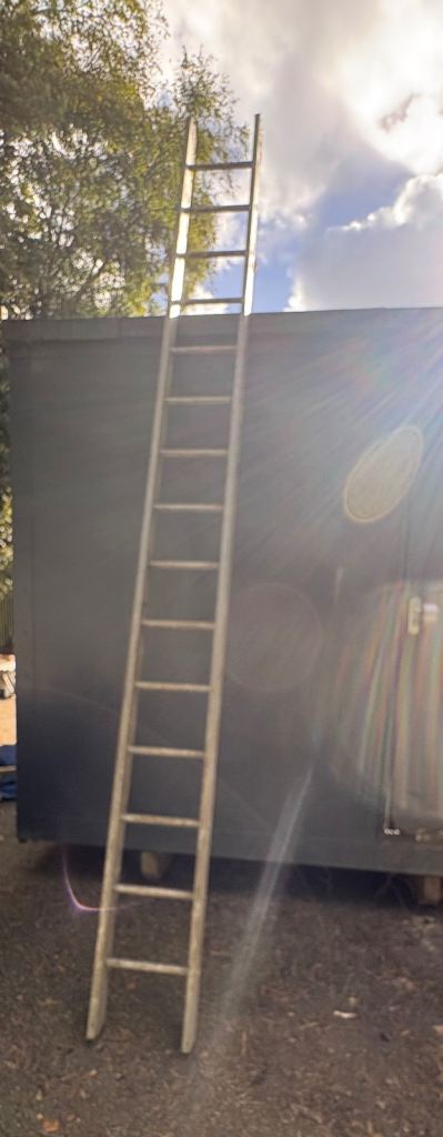 15 rung ladder 