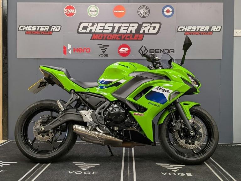2026 (26) Kawasaki Ninja 650  EX650 S In Green