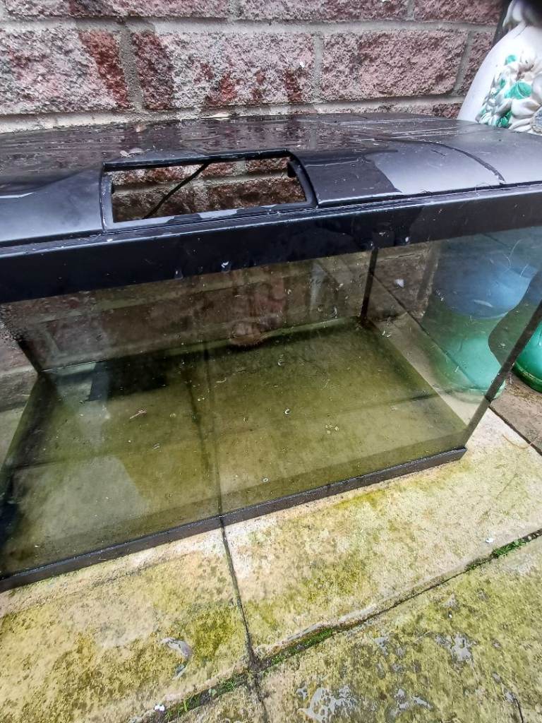 Used Fish Tank / Aquarium – Fair Condition