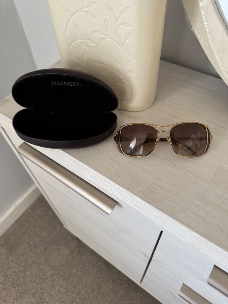 MIU MIU sunglasses 