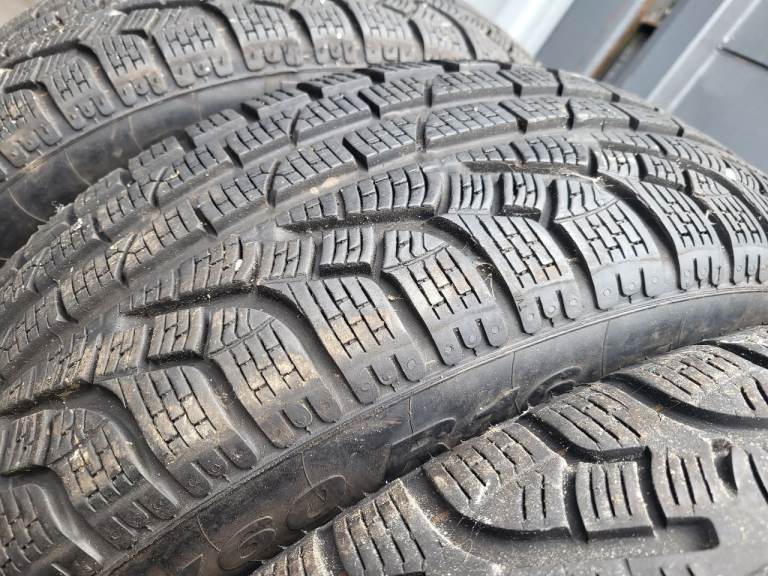 4×205/60/R16 PIRELLI TYRES 