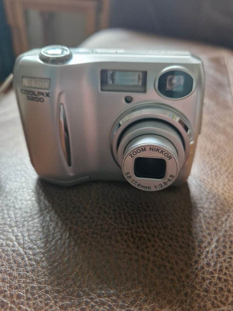 Nikon Coolpix 3200 Digital Camera - Good Condition