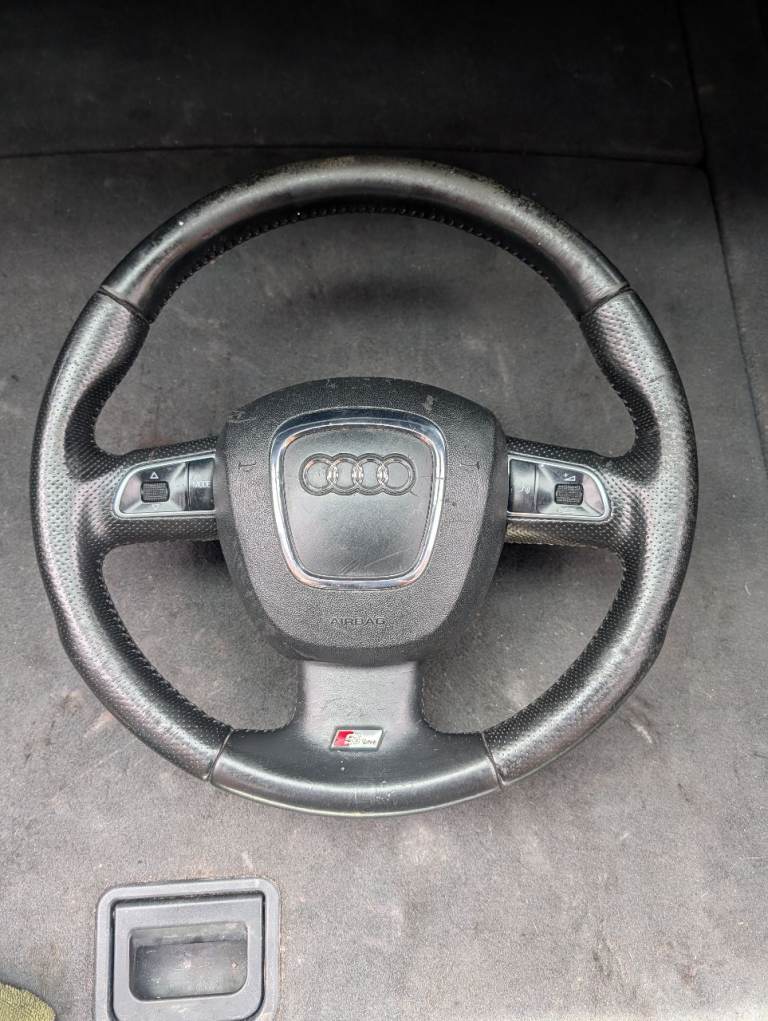 Audi A4 B8 S line steering wheel and airbag 