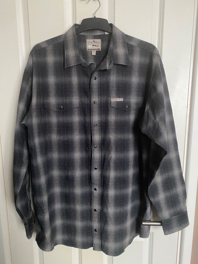 Men’s checked shirt nearly new