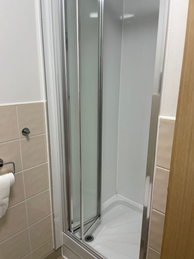 Room to rent in student accommodation 