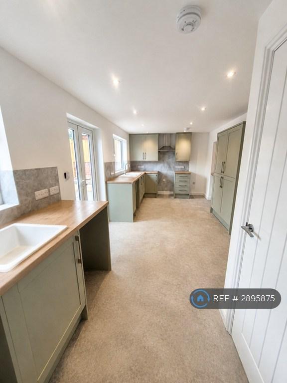 4 bedroom house in Fore St, Exeter, EX1 (4 bed) (#2895875)