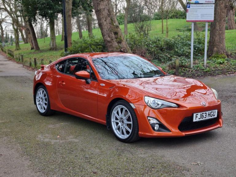 2013 Toyota GT86 2.0 Boxer D-4S Auto Euro 5 2dr COUPE Petrol Automatic