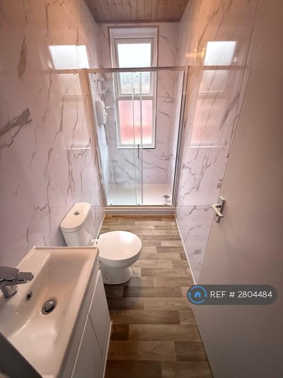 1 bedroom flat in Oxheys St, Preston, PR1 (1 bed) (#2804484)