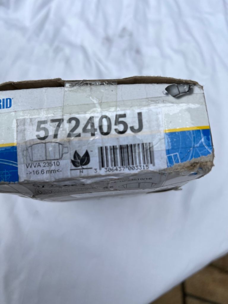 Toyota Front brake pads 