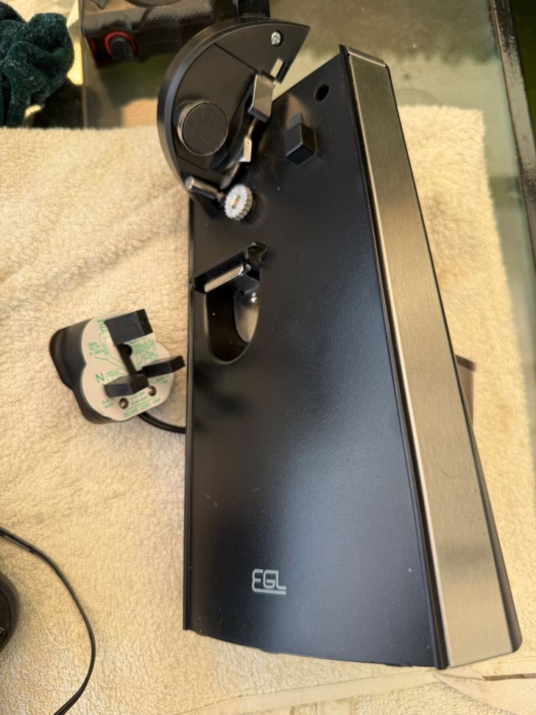 EGL Electric Can Opener - Black, Good Condition