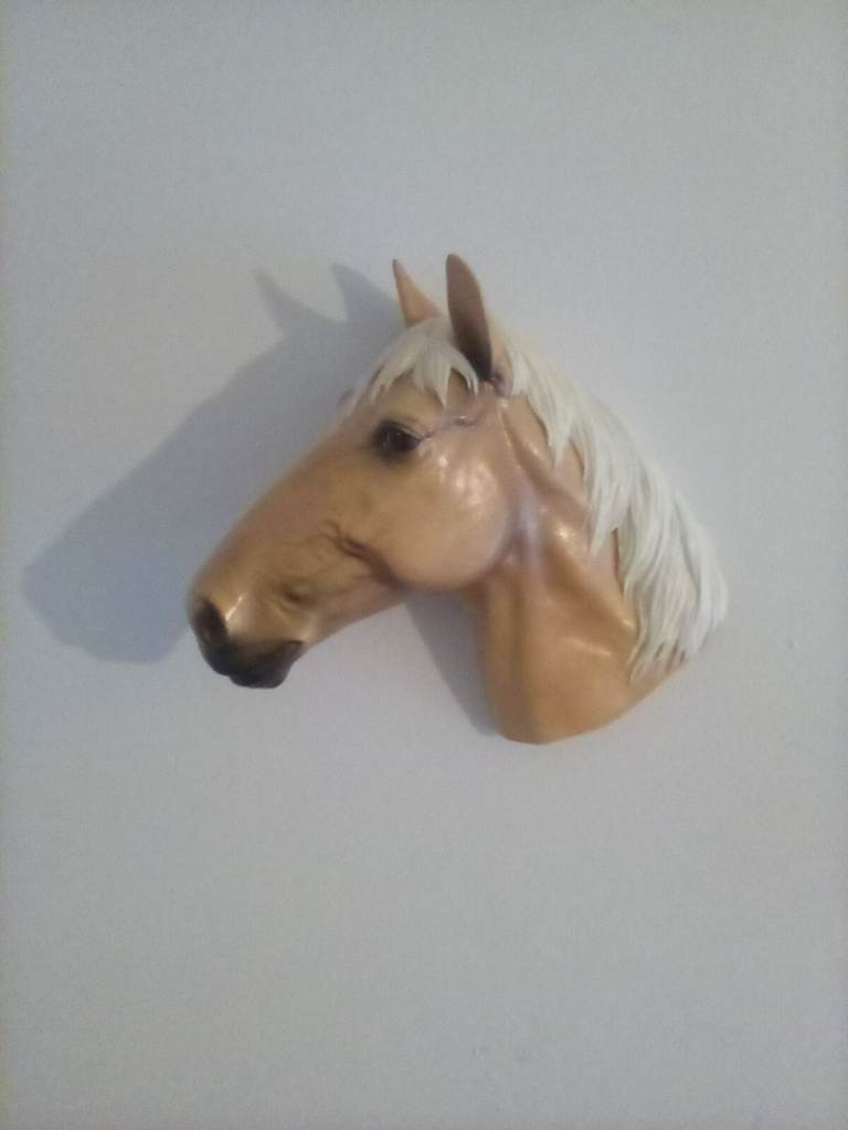 HORSE WALL ORNAMENT