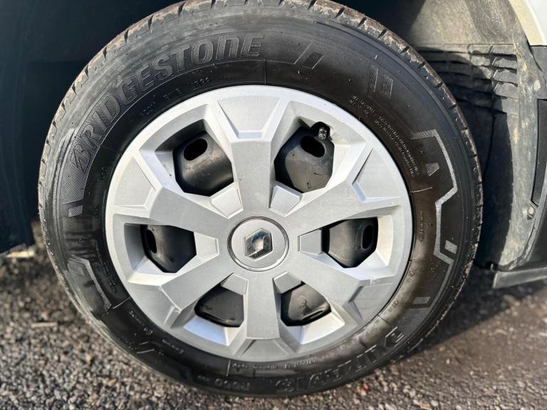 2023 Renault Trafic LL30 Blue dCi 130 Business+ Van PANEL VAN DIESEL Manual