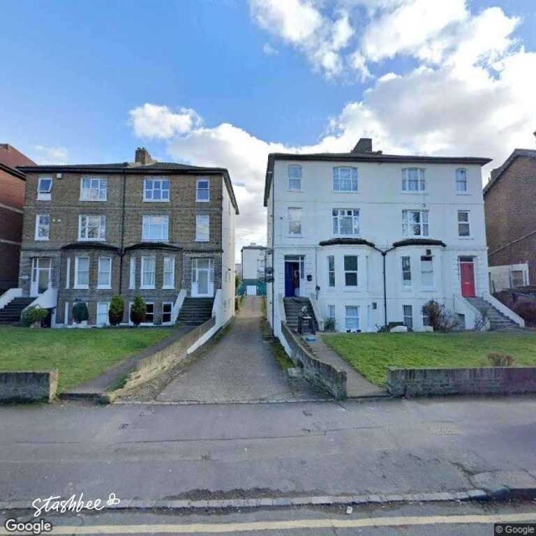 Garage to rent in Croydon (CR0) | Stashbee