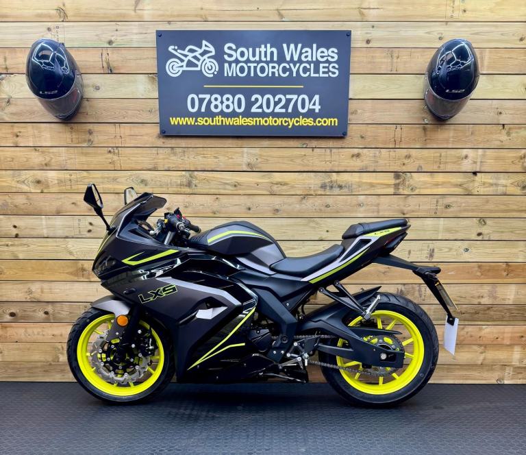 Lexmoto LXS 125 | 2023 (73) model | ONLY 2 MILES FROM NEW 