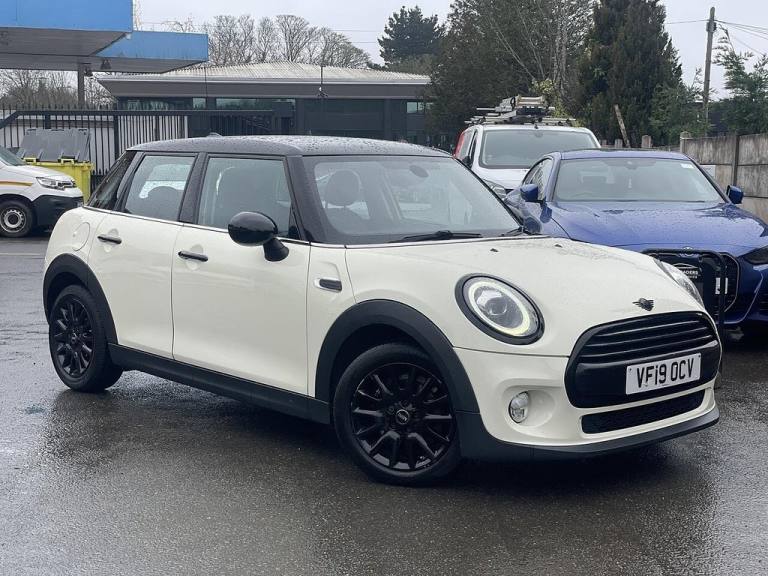 2019 MINI Hatch 1.5 Cooper Classic Hatchback 5dr Petrol Manual Euro 6 (s/s) (136 ps) Hatchback Pe...