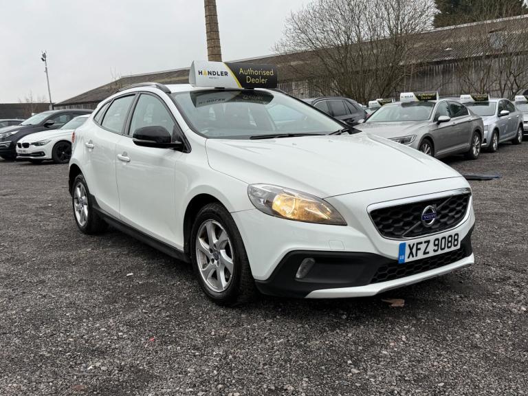 2015 Volvo V40 D2 Cross Country SE 5dr HATCHBACK Diesel Manual