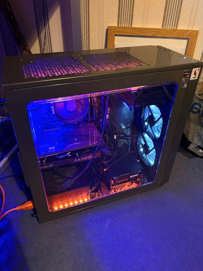 Powerful Gaming PC, Ryzen 5 2600, Radeon RX 7600, 32GB RAM, Windows 11