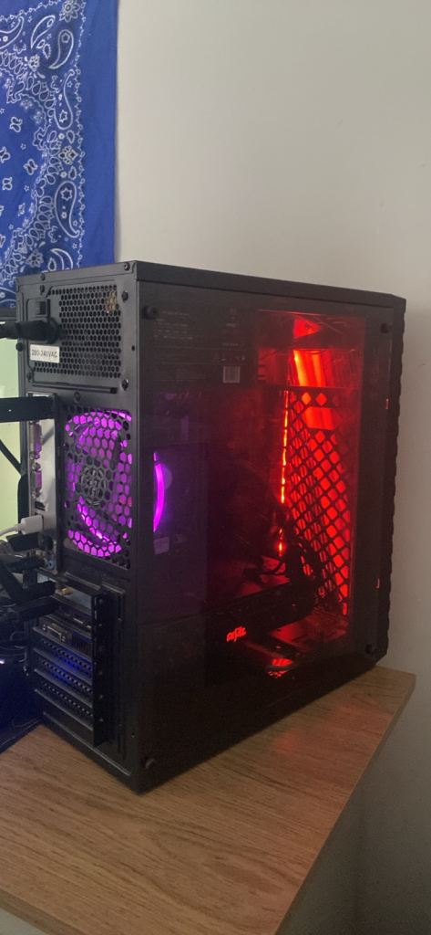 Gaming PC with AMD Ryzen 5 1400, Radeon RX 570, 8GB RAM, 1TB HDD