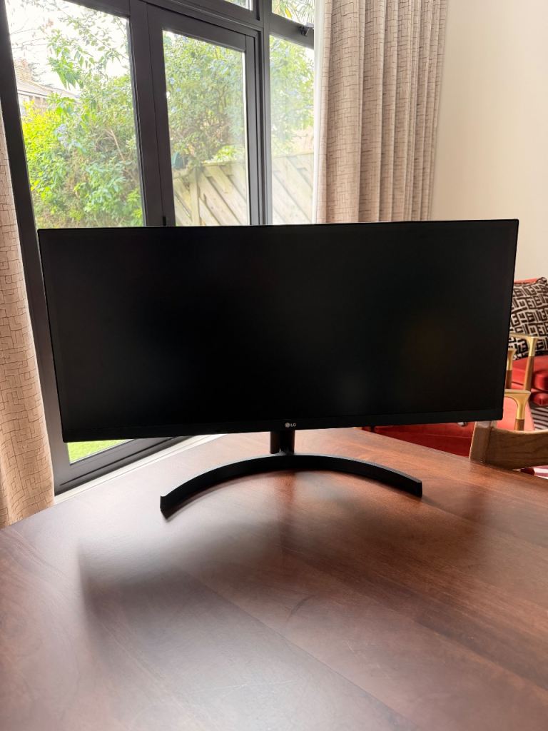 29" 21:9 UltraWide™ Full HD IPS LED Monitor