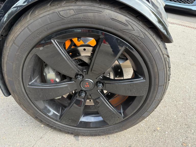 2019 CAN-AM SPYDER F3 S 1330 cc 6 speed semiautomatic trike in liquid titanium