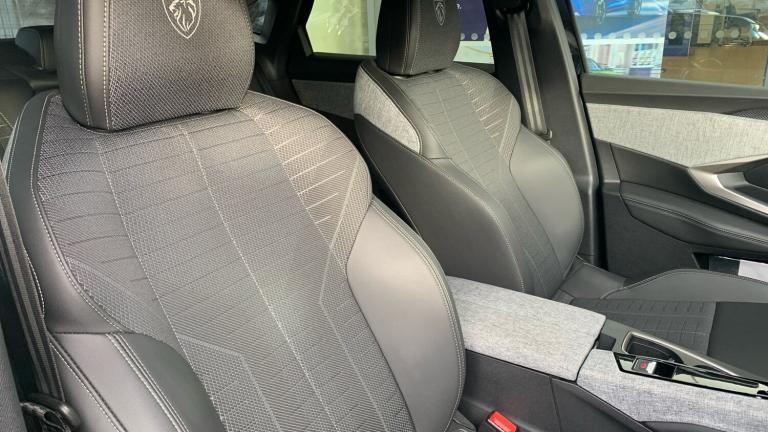 2025 Peugeot 3008 157kW GT 73kWh 5dr Auto HATCHBACK ELECTRIC Automatic