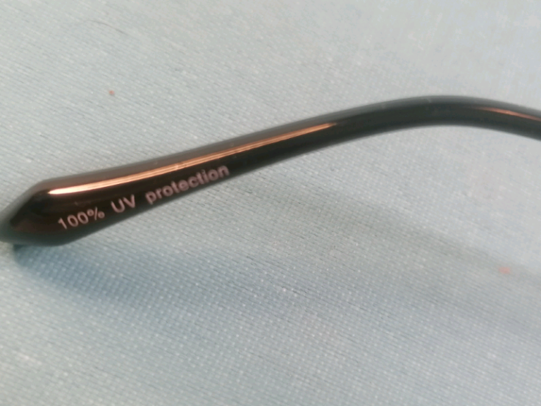 Brand new Women's Sunglass. 100% UV protection. 