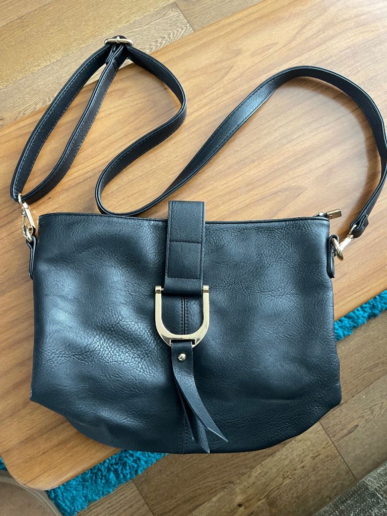 Black Faux Leather Crossbody Handbag 