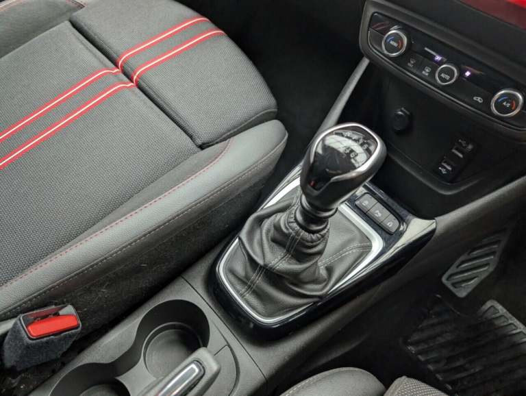 2021 Vauxhall Crossland 1.2 Turbo SRi Nav SUV 5dr Petrol Manual Euro 6 (s/s) (110 ps) HILL START ...