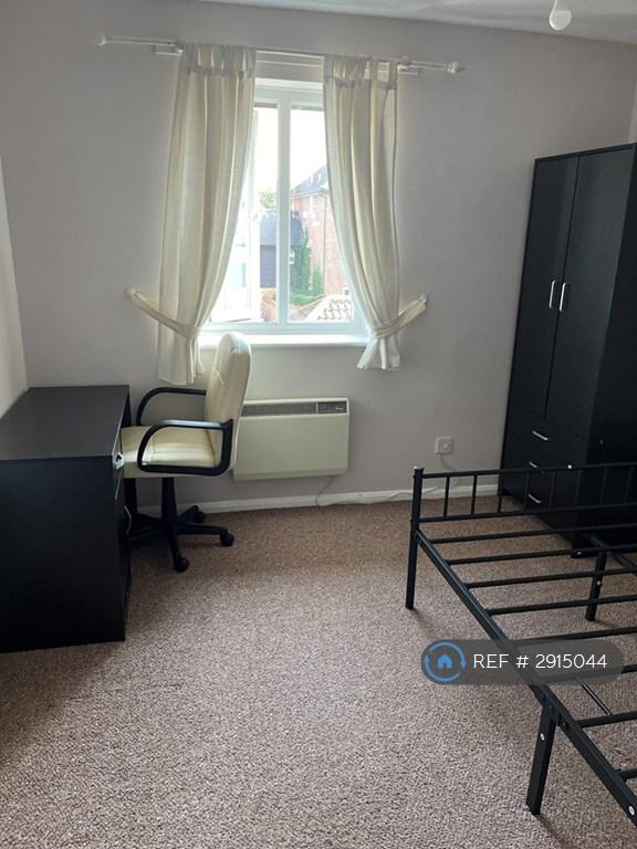 1 bedroom in Nicholsons Grove, Colchester, CO1 (#2915044)