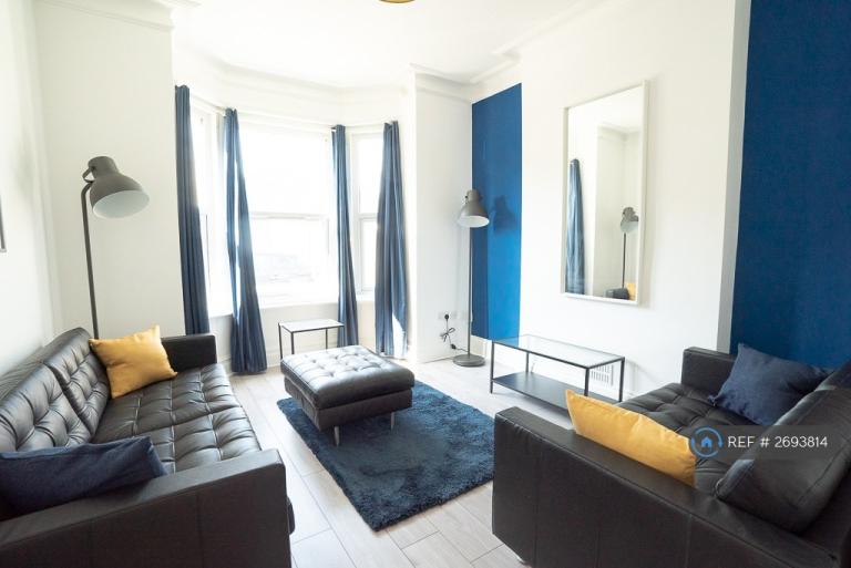 6 bedroom house in Cambridge Road, Southampton, SO14 (6 bed) (#2693814)