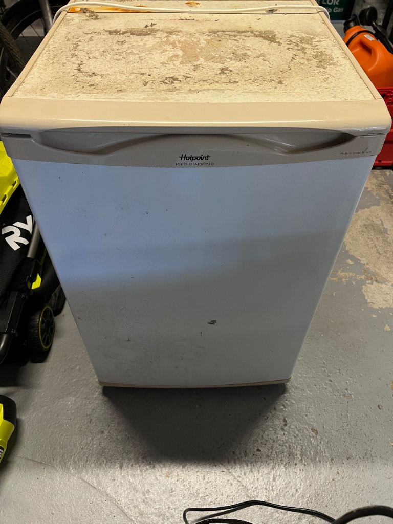 Hotpoint Iced Diamond Fridge/Freezer