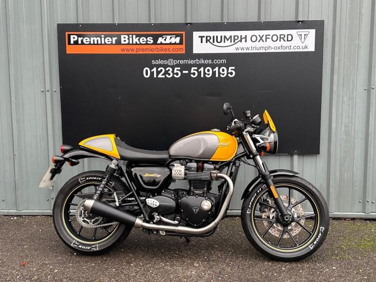 Stunning One Owner 2015/15 Triumph Street Cup Motorcycle