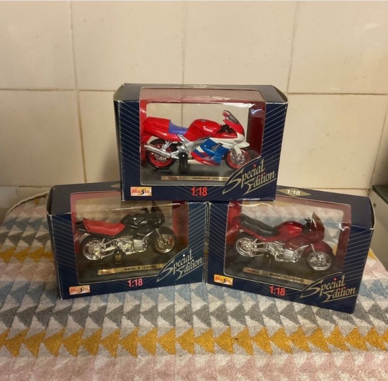 3 Boxed Maisto 1/18 Scale Motorbikes
